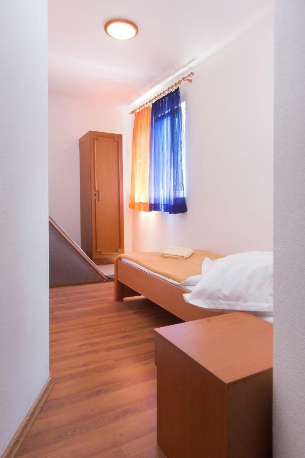 Apartmani Ivica Krzanic Podgora Exteriér fotografie